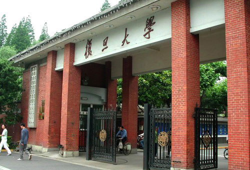 大学校园的秩序维持要靠自律