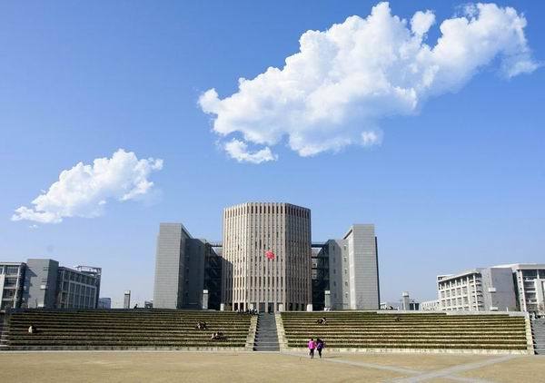 高校图书馆应是绿色建筑